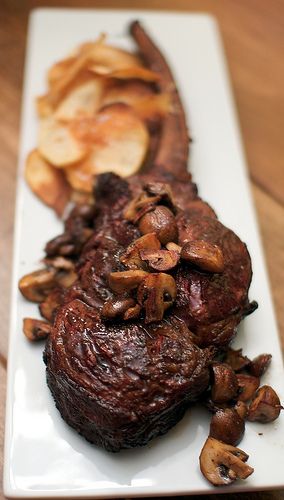 Australian Wagyu Beef Tomahawk Steaks, 2 pieces, 32 oz ea