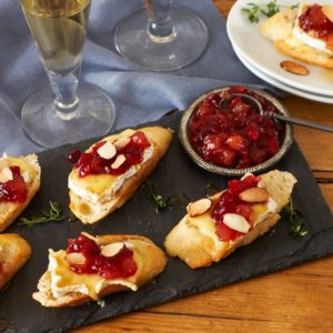 Holiday Jam Tree Gift - Stonewall Kitchen