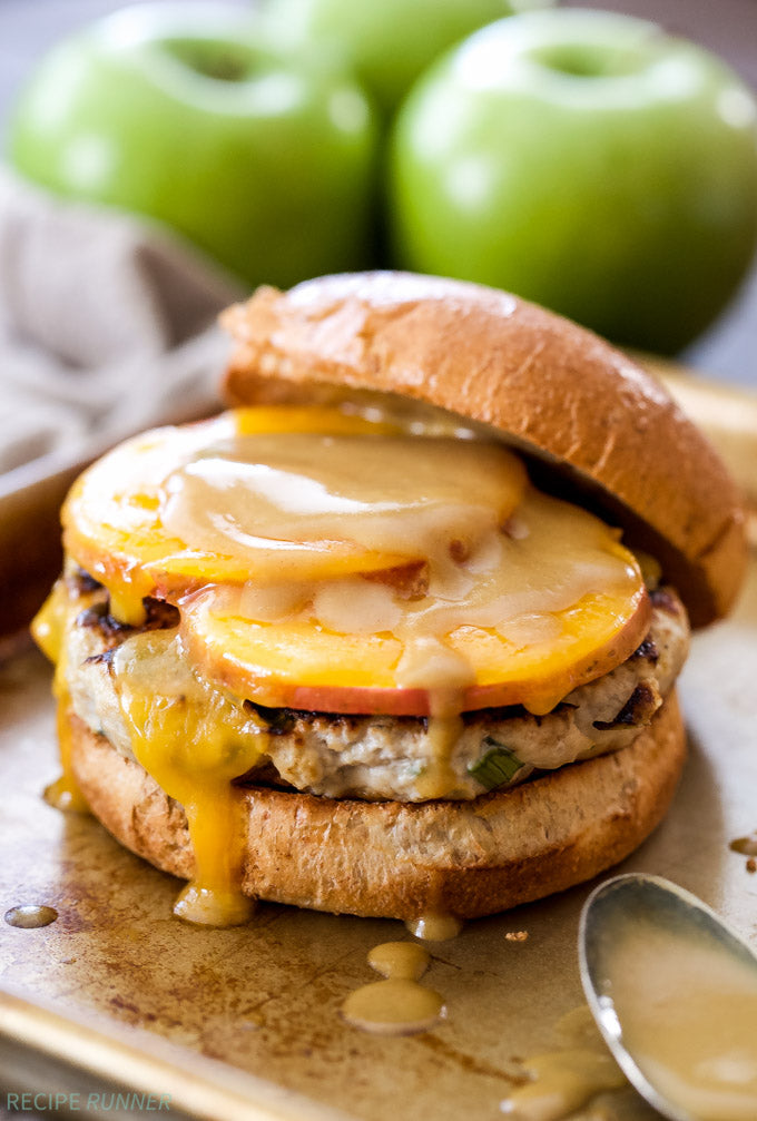 APPLE CHEDDAR TURKEY BURGERS