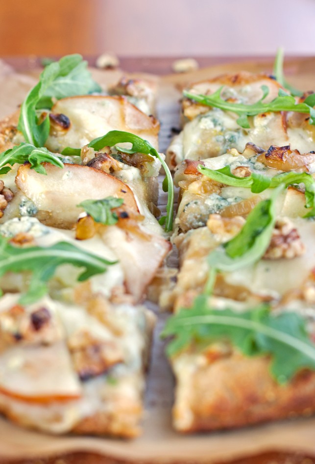 PEAR, WALNUT, BLUE CHEESE ARTISAN PIZZA