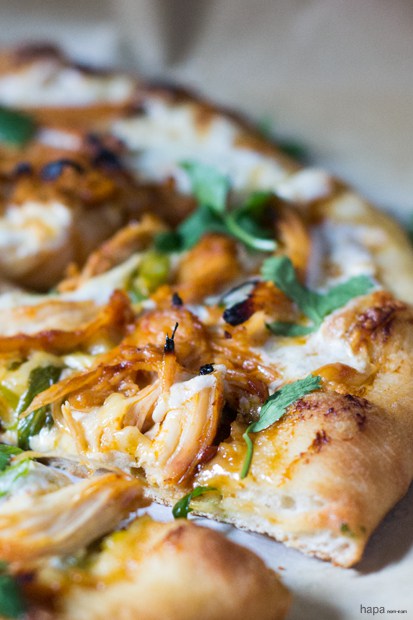 SRIRACHA BBQ CHICKEN PIZZA