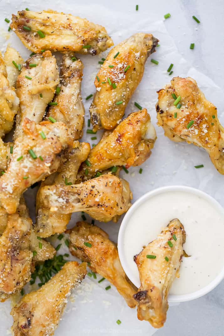 GARLIC PARMESAN CHICKEN WINGS - 2.5 lb