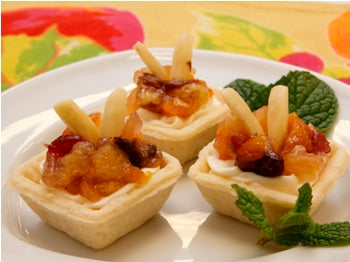 Creamy Brie Canapés - 50 pieces per tray