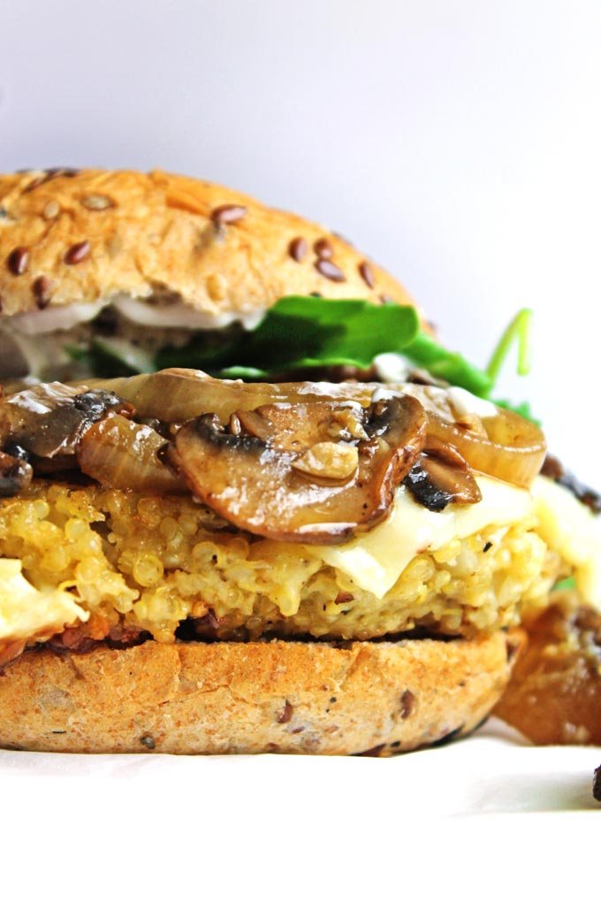 CAULIFLOWER QUINOA BURGERS WITH MUSHROOMS AND ONIONS