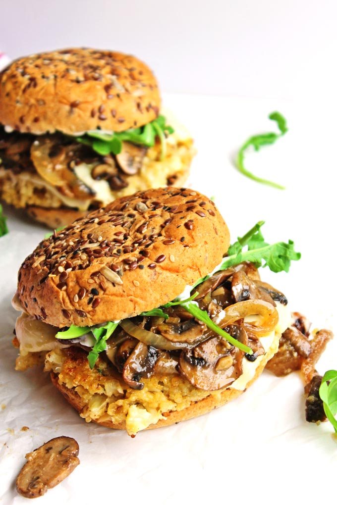 CAULIFLOWER QUINOA BURGERS WITH MUSHROOMS AND ONIONS