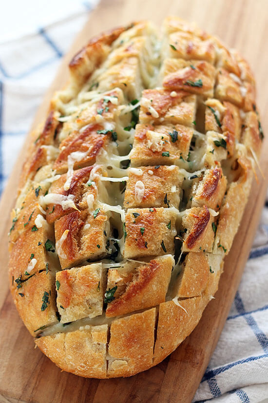 Cheesy Garlic Herb Crack Bread