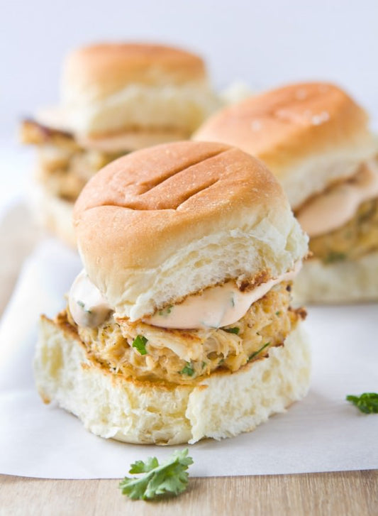 Crab Cake Sliders with Spicy Aioli Sauce
