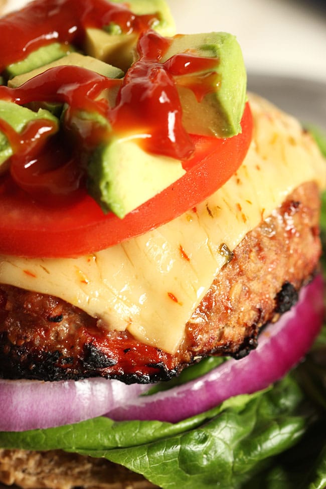 FAJITA TURKEY BURGERS WITH CHAMPAGNE KETCHUP