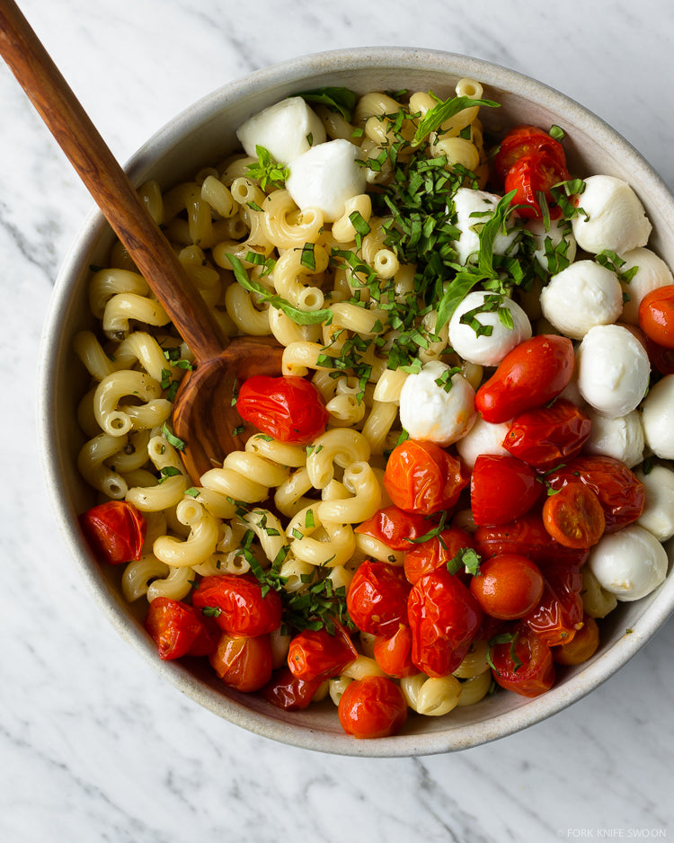Roasted Tomato Caprese Pasta Salad