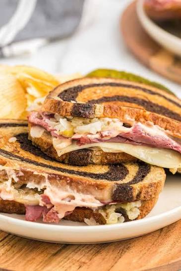 Marble Reuben Bread Loaf, 11” – 8/Case