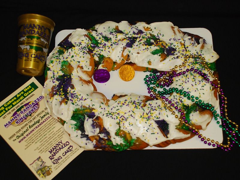 Traditional King Cake by Nonna Randazzos with Gift Box