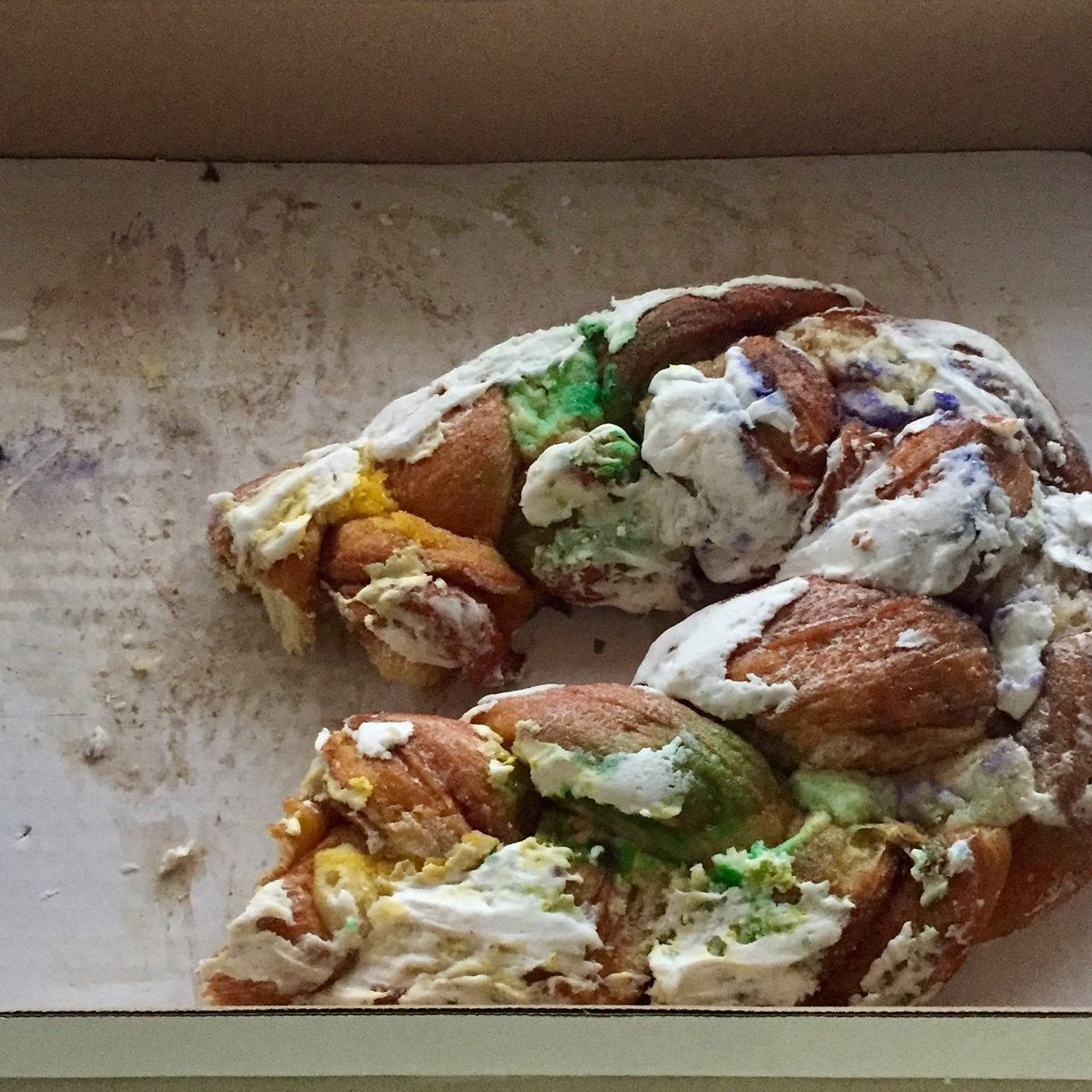 Traditional King Cake by Nonna Randazzos with Gift Box