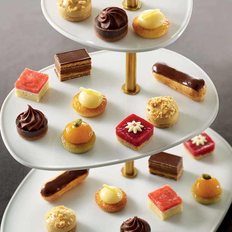 Petits Fours - Sweet Cravings - 58 pieces