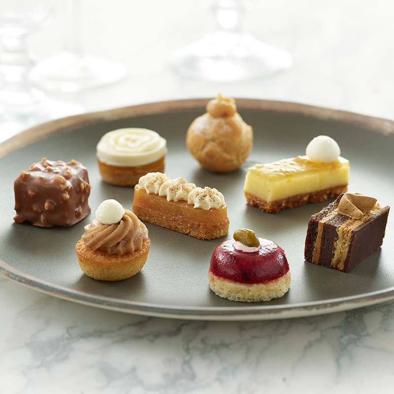 Traiteur De Paris St Germain Mix Petits Fours 3/48 Ct