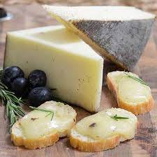 Sottocenere Al Tartufo Cheese