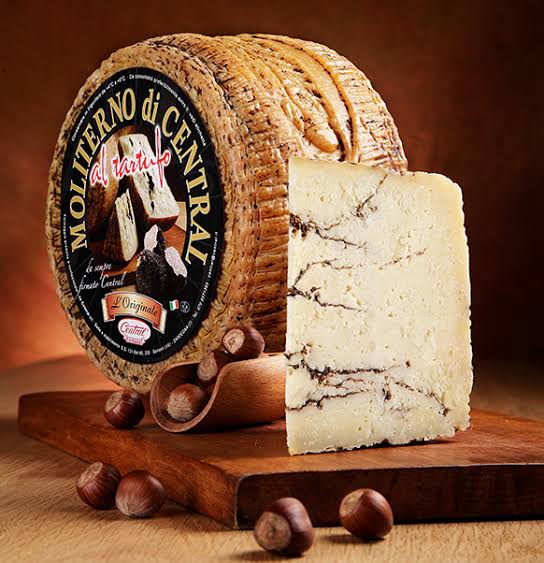 Moliterno al Tartufo Cheese
