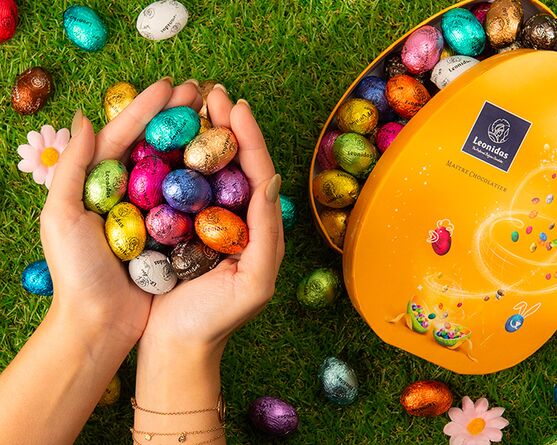 Leonidas Belgian Chocolates Easter Egg Box Collection | 30 Assorted Delicious Mini Easter Eggs | 19 Different Flavours