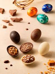 Leonidas Belgian Chocolates Easter Egg Box Collection | 30 Assorted Delicious Mini Easter Eggs | 19 Different Flavours