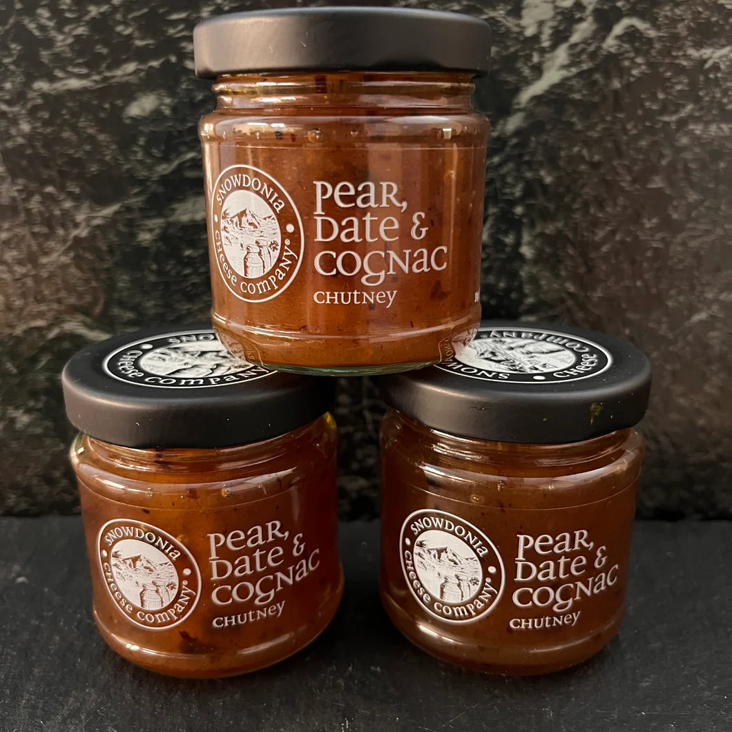 Snowdonia Cheese Company, Chutney Pear Date And Cognac, 4 oz