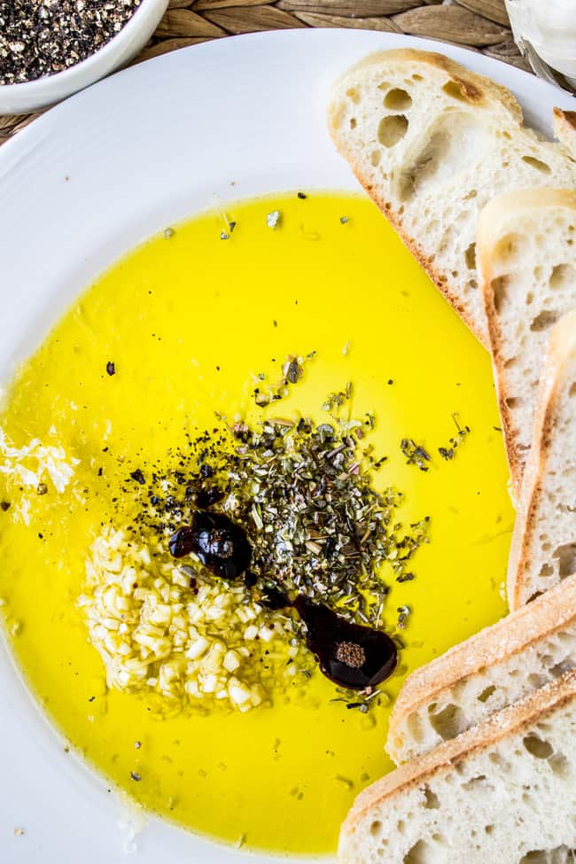 Herbed Balsamic Bread Dipper