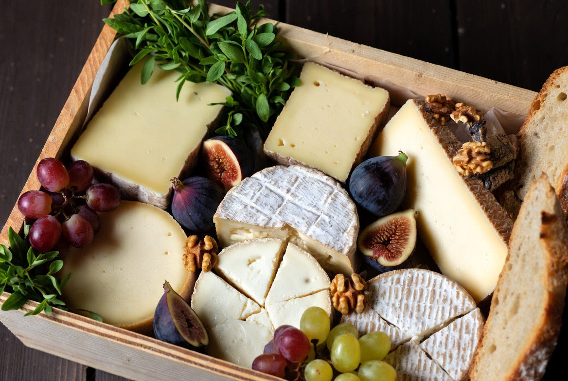 Deluxe European Cheese Crate