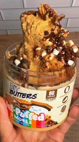 JET-PUFFED S’mores Peanut Butter
Dessert-Flavored Nut Butter with Whey Protein & Coconut Oil – Low Carb, Low Sugar, Complete Protein