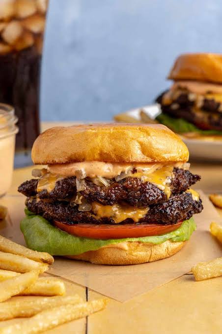Grillmaster’s Backyard Classics Box - Burgers, Brats & Hotdogs