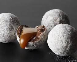 Charbonnel et Walker Dark, Milk & Pink Marc de Champagne Gift Set