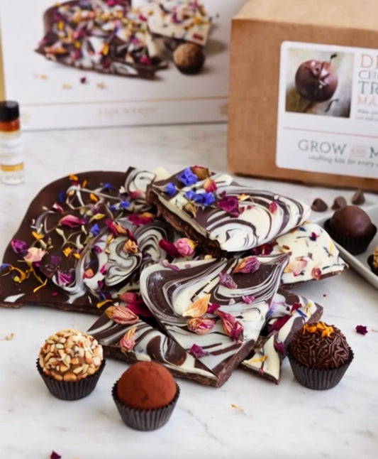 Flouwer Co. Floral Chocolate Bark Kit