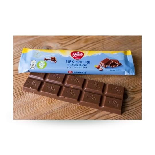 FREIA FIRKLOVER Milk Chocolate with Hazelnut 200g, Norwegian Chocolate - 21/Case
