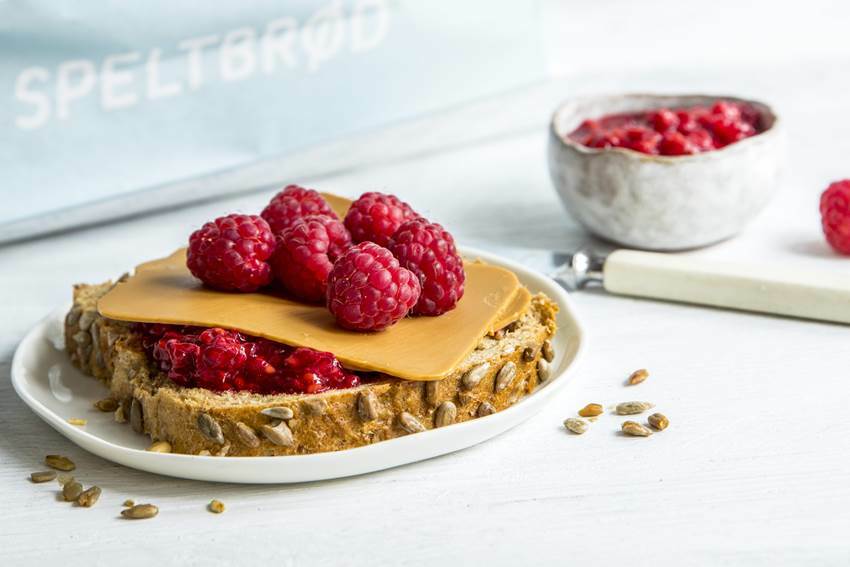 Tine Ekte Geitost Norwegian Brown Cheese, Real Goat Cheese, Round Rund - 750g