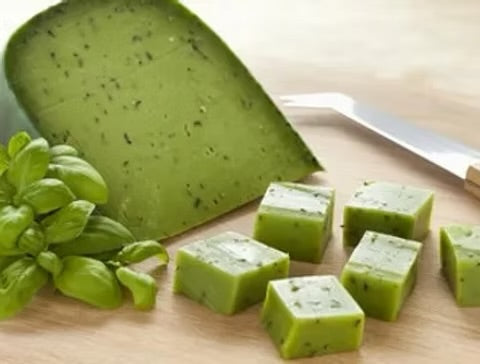 Amanti Green Gouda Pesto Cheese, 8 oz