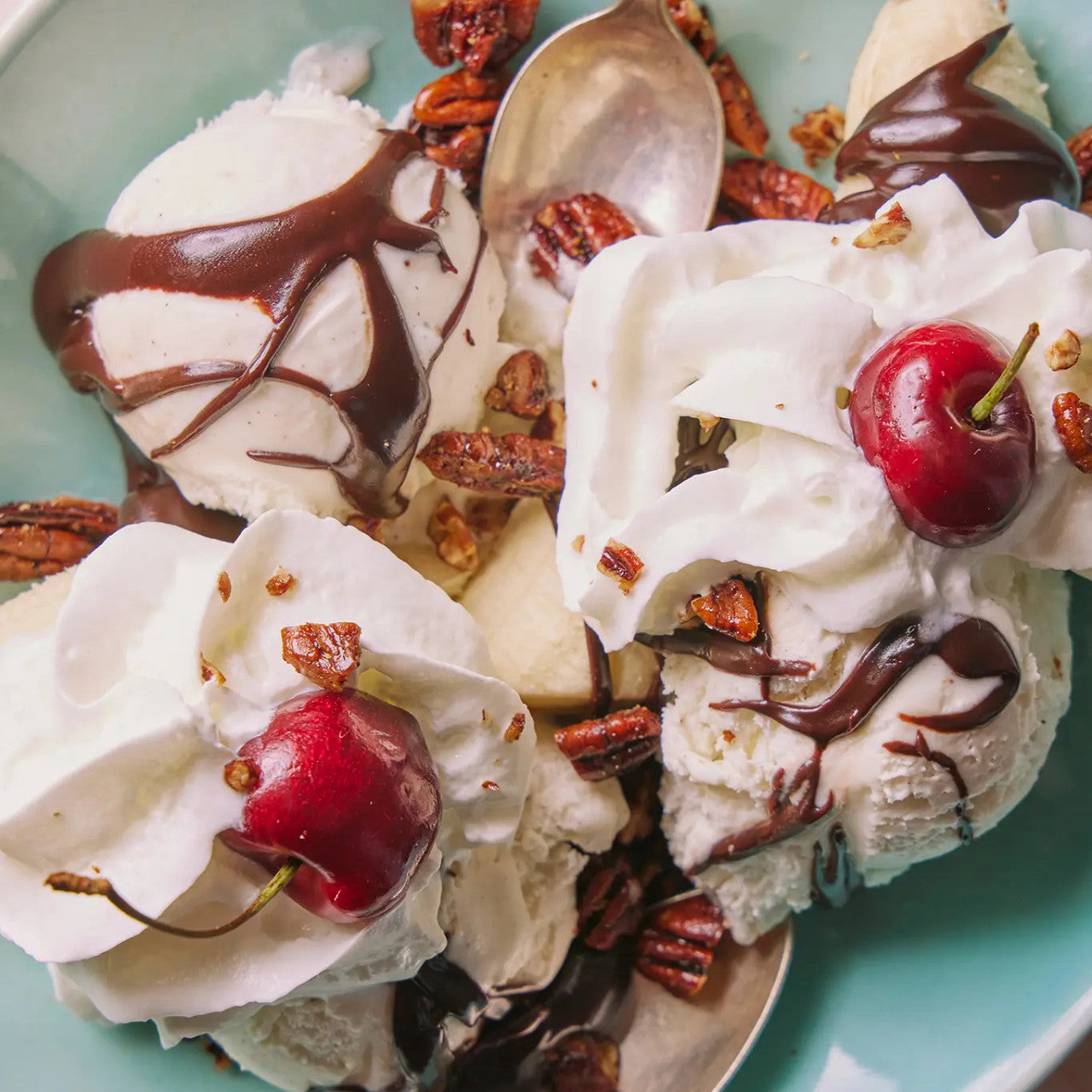 Coop's Peppermint Hot Fudge, All Natural Peppermint Hot Chocolate Gift Non GMO Chocolate Ice Cream Toppings Sundae Desserts, 10 oz