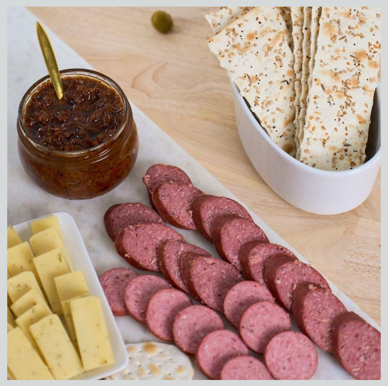 Deluxe Christmas Fruit & Cheese Gift Basket