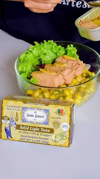 Canned Wild Pole & Line Tuna Fillet in Olive Oil Variety Pack of 6 - Mediterranean Diet Turmeric Curry, Basil, Ginger, Piri Piri, Oregano, Bell Pepper - Hand-Packed in PORTUGAL