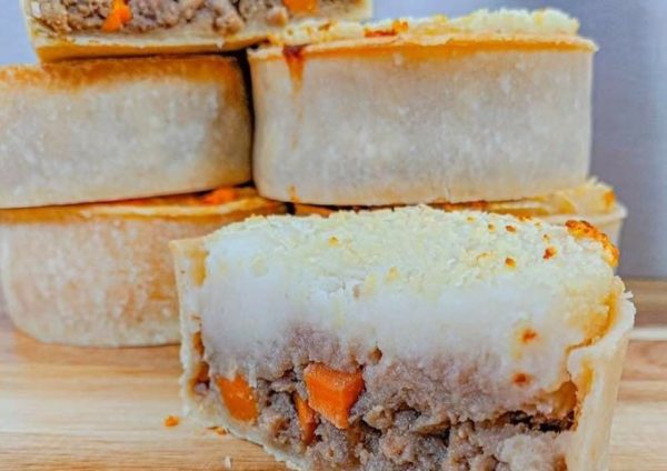 Shepherd's Pie in a Scotch Pie Shell, 5 oz - includes 4