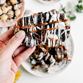 Funky Chunky Gourmet Popcorn Gift Set - Sea Salt Caramel, Peanut Butter Cup, Nutty Choco Pop, Chocolate Pretzel & Chip Zel Pop, 5 oz Bags (4) & 19-Ounce Canisters (4) Variety - Pack of 8