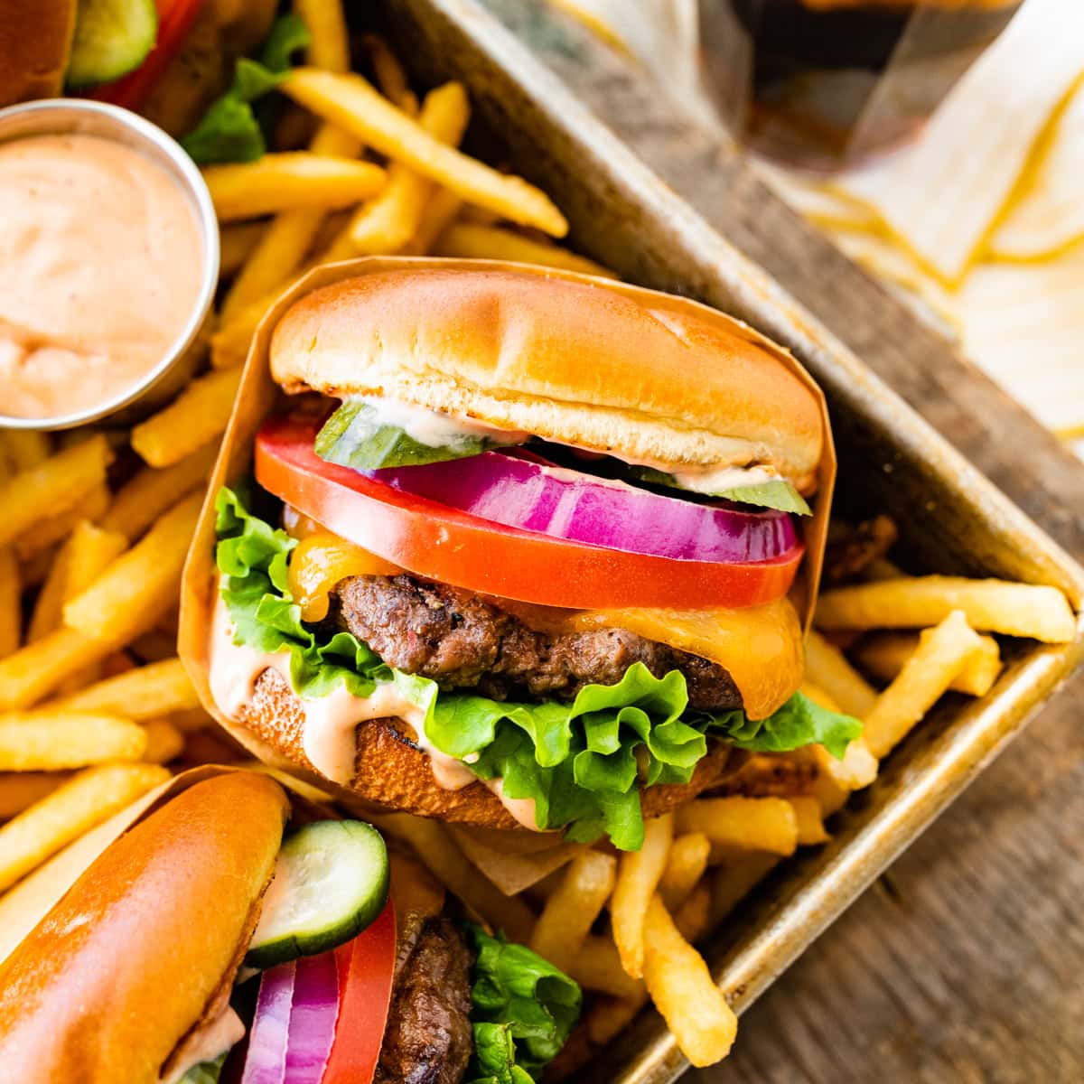 Calvé Italian Variety Dressing Sauces - Ketchup Nature, Salsa Burger, Classica, Salsa Barbecue Sauce - 8.8 oz, Imported from Italy - Pack of 4