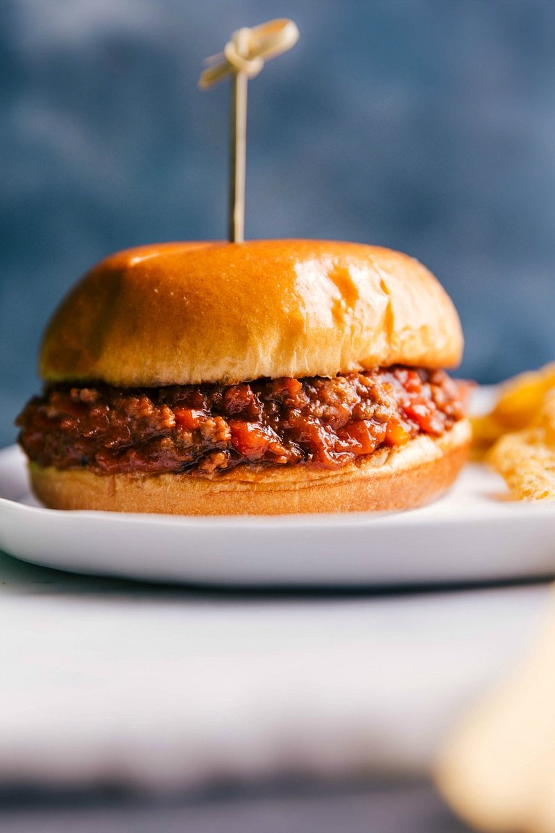 Sloppy Joe Kit - Filling & 6 Brioche Buns - Serves 4 - 6