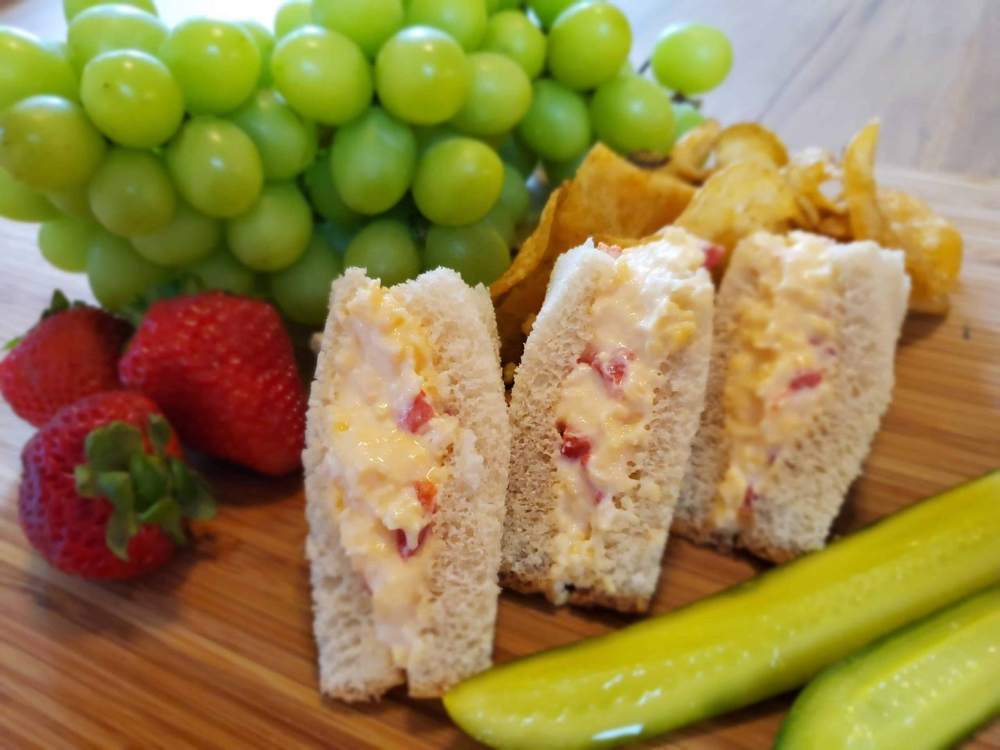 Signature Roasted Garlic Pimento Cheese - 16 oz