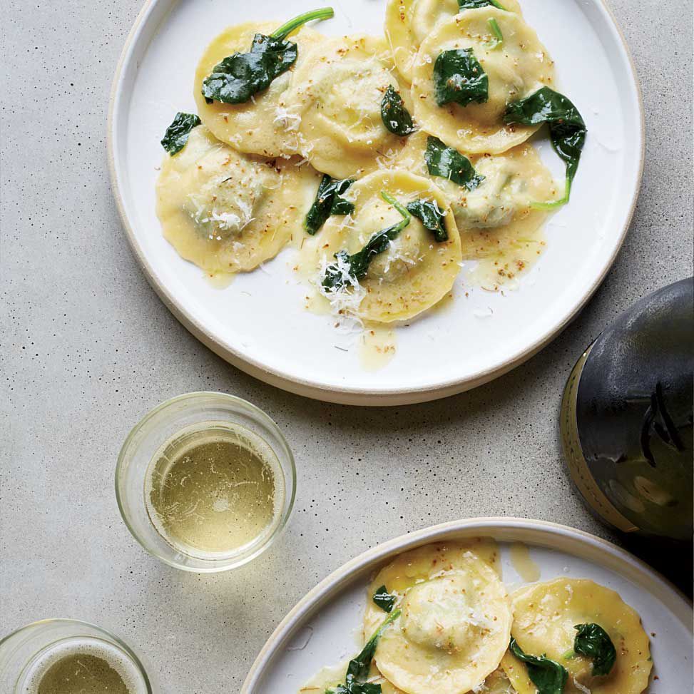 Sergio’s Signature Burrata Raviolis with Marinara Sauce - includes 24 Ravioli & 2 Marinara Sauces