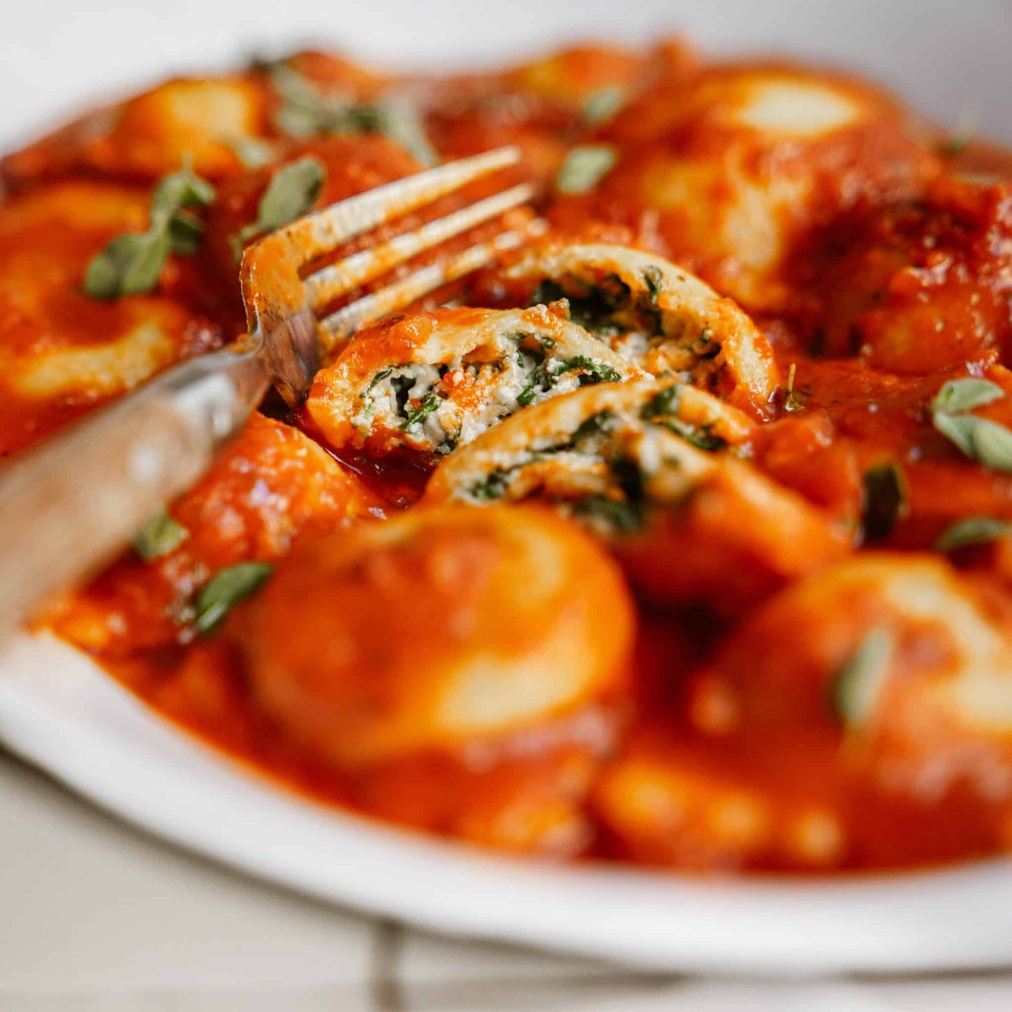 Sergio’s Signature Spinach Garlic Raviolis with Marinara Sauce - includes 24 Ravioli & 2 Marinara Sauces