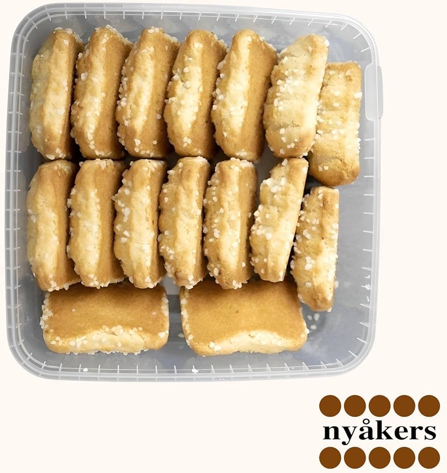 Nyakers Mandelkubb Almond Cake Bites - Famous & Old Fashioned Swedish Almond Cookies Snack Cakes Traditionally Baked in Sweden - Special Almond Cake Sugar Cookies in Large Nordic Tub - 14.11 oz