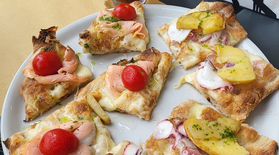 A Taste of Italy Pizza Crusts Variety Kit - Classic, Pan, Pinsa, Sheet -  includes 8 - Imported from Italy