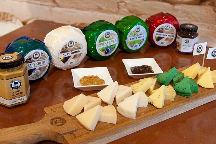 Henri Willig Authentic Dutch Cheese Variety Collection - includes 18
