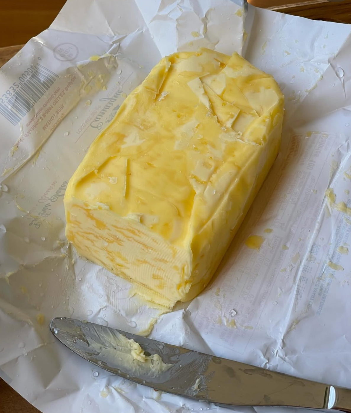 Les Pres Sales Butter with Camargue Sea Salt, 8.8 oz | Imported from France - Pack of 6