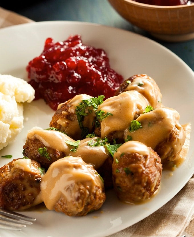 Al Johnson's Wild Organic Swedish Lingonberries, 14 oz - Pack of 2