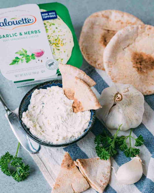 Alouette Garlic and Herb Spreadable Cheese - 4.5 lb - 2/Case