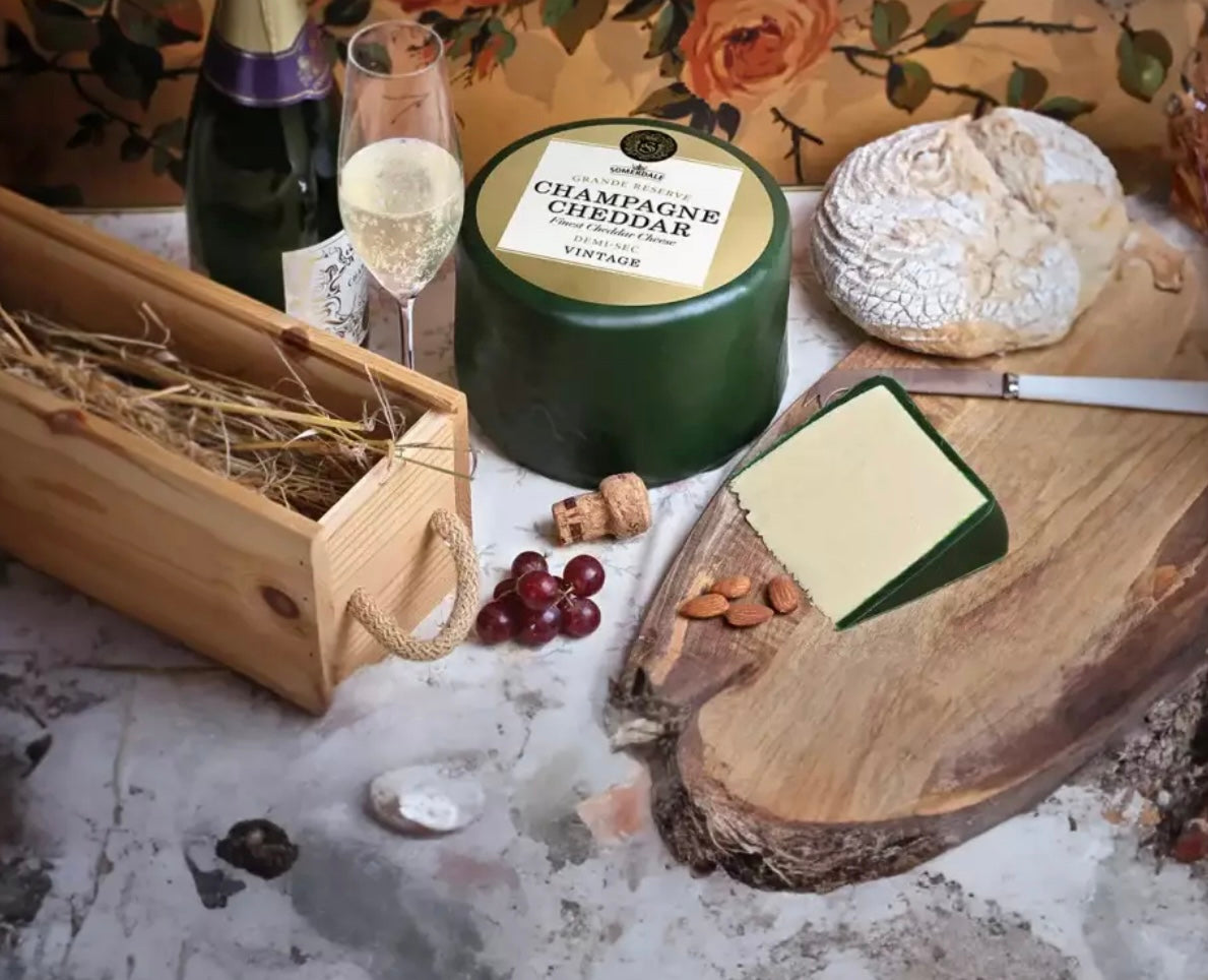 Somerdale Grande Reserve Champagne Cheddar Cheese, 1 lb