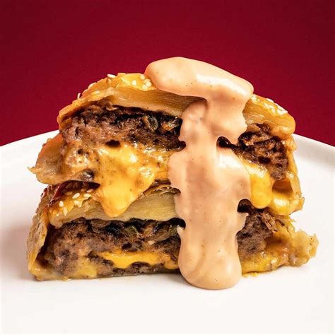 Wellingtons Party Bundle - 6 Cheeseburger Beef Wellingtons & 40 Buffalo Chicken Welly Bites